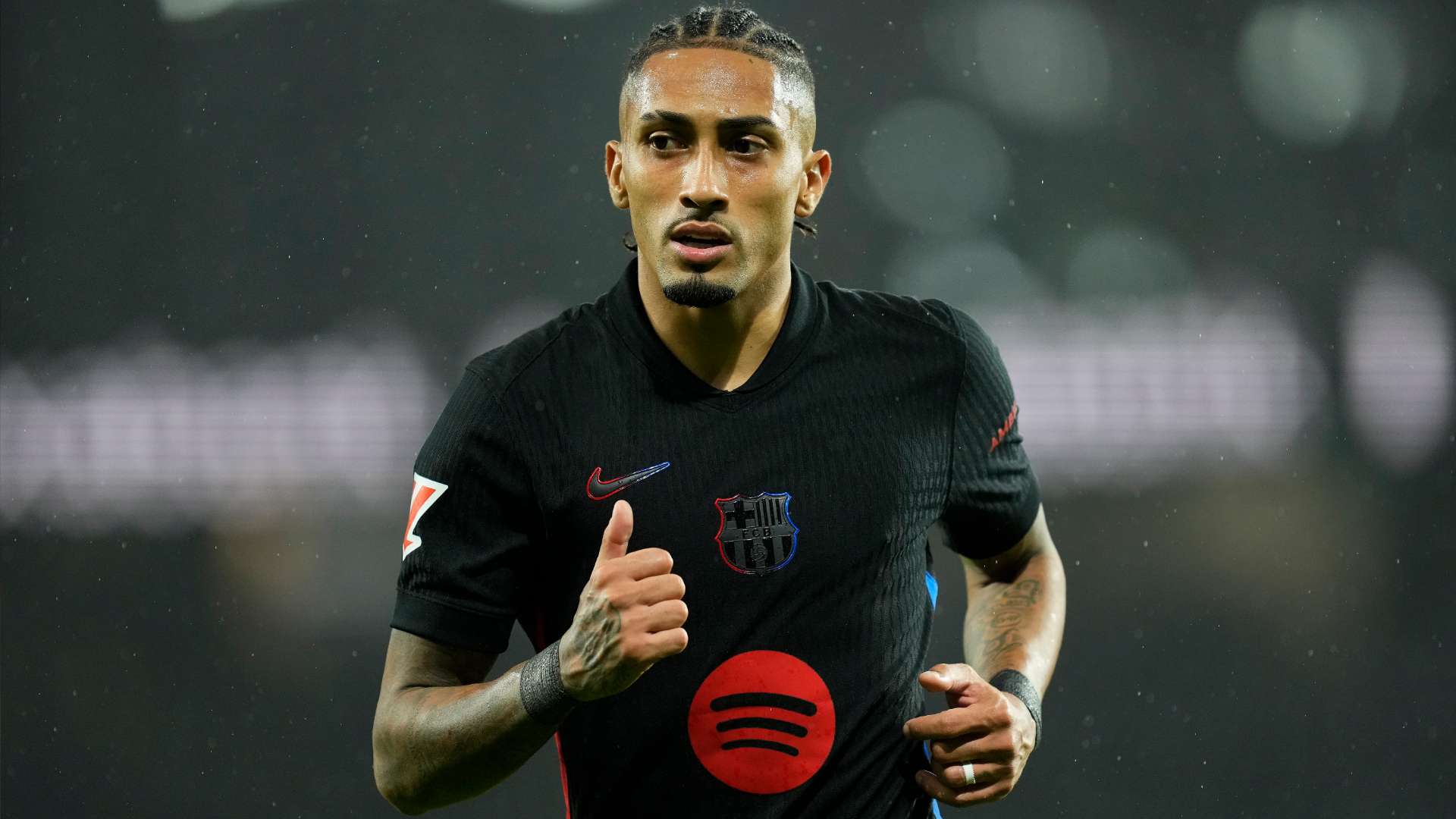 孙颖莎与王曼昱强势晋级乒乓球女单决赛争夺战