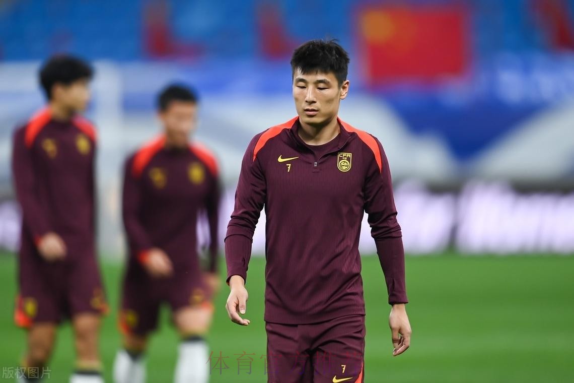 新华社专访武磊:愿意带伤出战,承担更多责任 新华社专访武磊:愿意带伤出战,承担更多责任